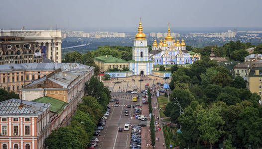 乌克兰基辅2008年6月15日 圣迈克尔的金黄圆顶修道院在基辅, 乌克兰在2008年6月15日
