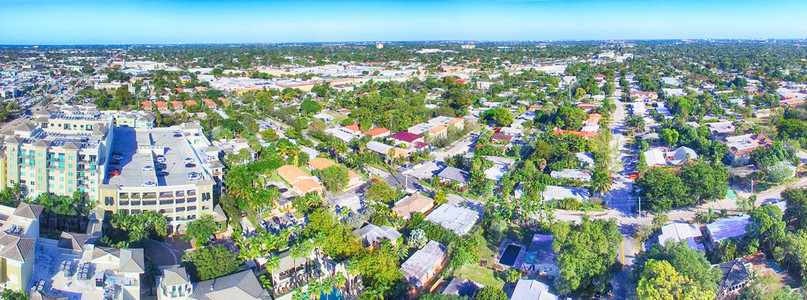 佛罗里达州的迈阿密别墅日落鸟瞰图