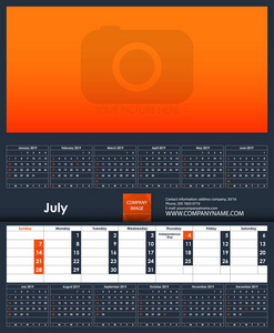 2019日历模板。七月。你的照片的地方。业务规划器模板。文具设计。星期日开始一周。1大月的页面和全年的小月份。矢量插图