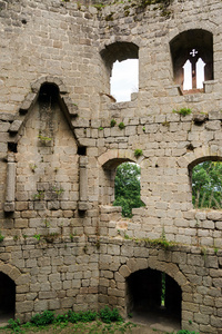 老的中世纪要塞遗址的深林堡 Spesbourg