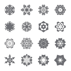 在白色背景上隔离的简单雪花图标集。雪片元素为圣诞冬季设计和新年装饰。冰箱矢量符号或徽标