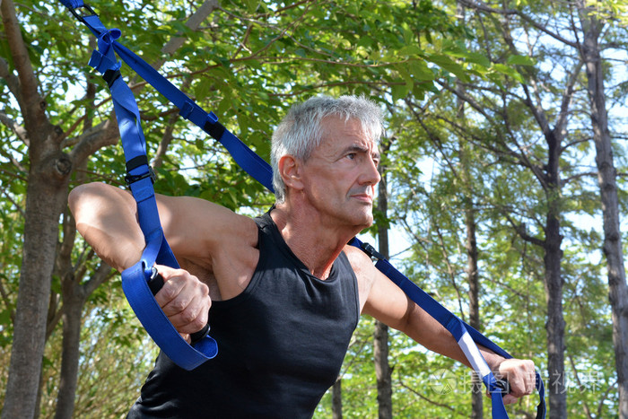 老男人 trx 训练