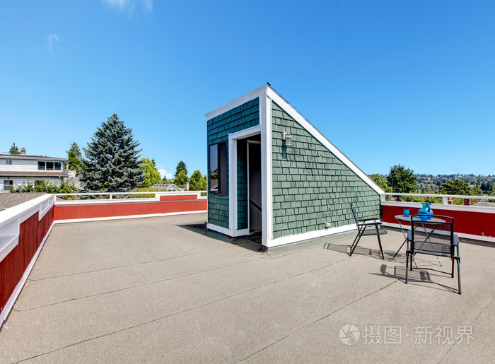 公寓建筑屋顶顶部平台外观以居住面积