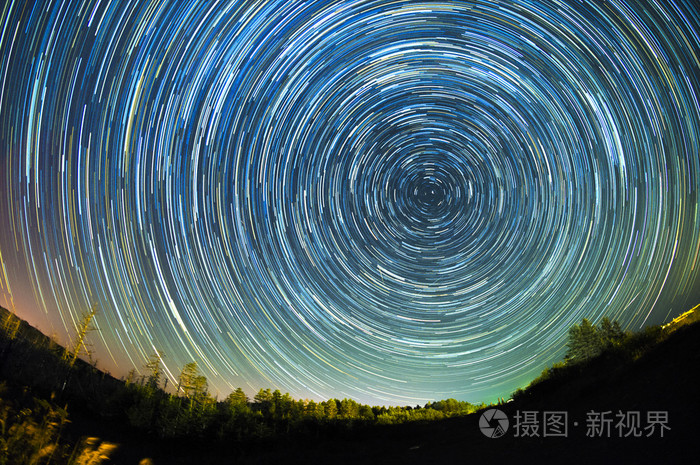 北极星在天空中照片-正版商用图片0sh031-摄图新视界