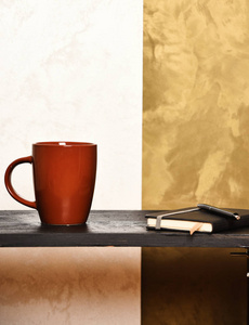 茶或咖啡杯用抄写笔和钢笔