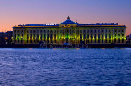 圣彼得堡艺术学院大楼图片
