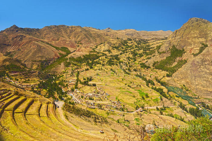 皮萨克村和印加农业梯田。秘鲁库斯科