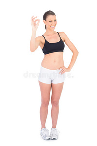 穿着运动装的快乐女人的画像图片