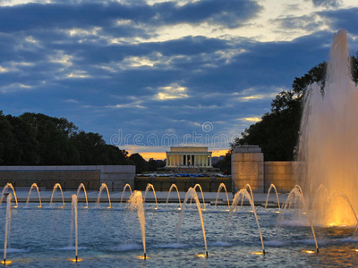 华盛顿特区二战纪念碑之夜图片
