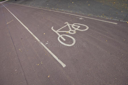 街道自行车停车标志