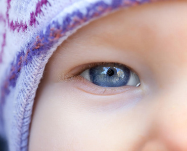 婴儿的蓝眼睛
