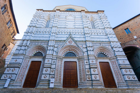 天视图锡耶纳大教堂圣塔玛利亚 大教堂锡耶纳 在意大利的托斯卡纳，锡耶纳。意大利地标