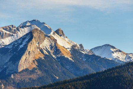 山风景，特拉波兰