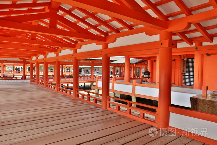 在严岛神社长廊