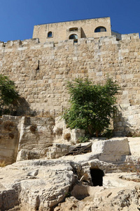 以色列十字军古老堡垒的废墟
