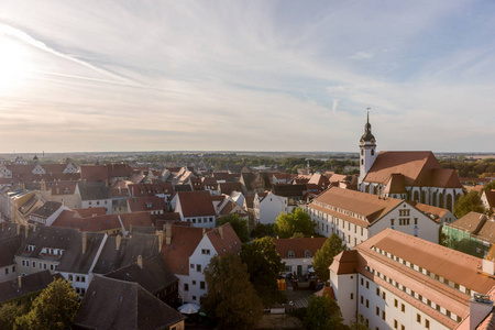 Torgau 的老镇的看法在萨克森, 德国