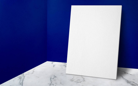 空白海报在角落生动的蓝色墙壁和白色大理石地板演播室房间以背景, 模拟演播室房间为陈列或蒙太奇产品为广告在媒介, 商务展示
