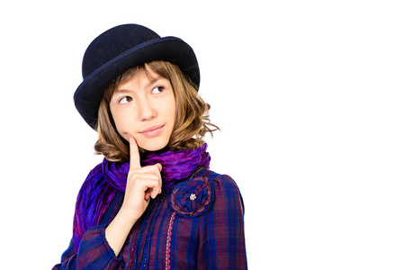 时尚的青少年女孩,戴着圆顶硬礼帽帽子照片