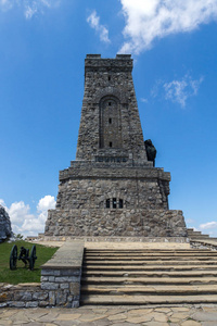 纪念碑对自由 Shipka 和风景对旧 Planina 巴尔干 山, 旧扎戈拉区域, 保加利亚