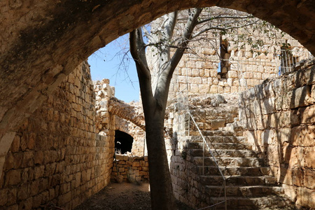以色列十字军古老堡垒的废墟