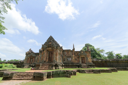 孟谭耀宗座是一座 Prakhon 湾仔区，Bur 高棉寺庙