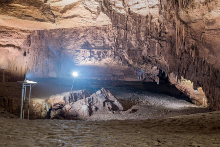 Silifke 地区天堂峡谷深处的洞穴观。梅尔辛土耳其