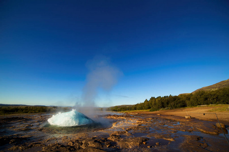 strokkur geysir 火山爆发冰岛