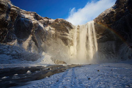 Skogafoss 瀑布在冬天, 冰岛