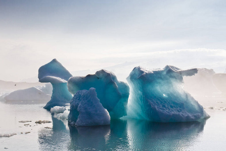 Jokulsarlon 冰河泻湖，冰岛的冰山