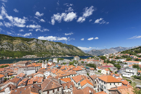 从上面 Kotor, 黑山的广角视野