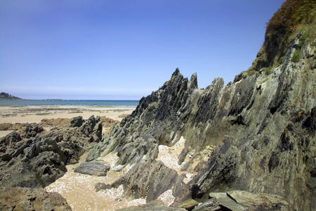 Armorique 岩石海岸线在白天, 法国