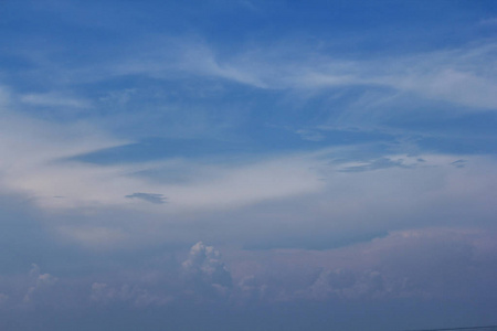 云在天空中