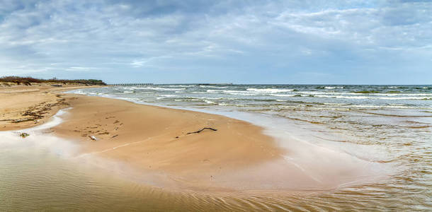 波罗的海将在立陶宛考纳斯的海滨度假