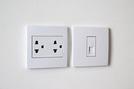 墙插座图片