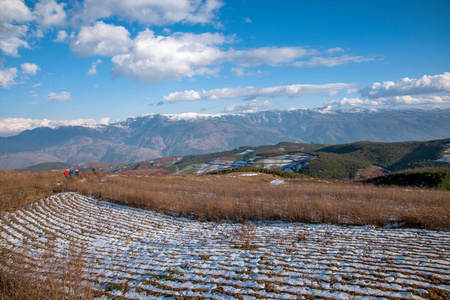 云南省东川雪后 美景公园 红地