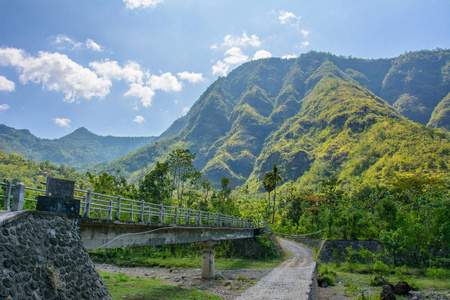 巴厘岛的山地景观。印度尼西亚