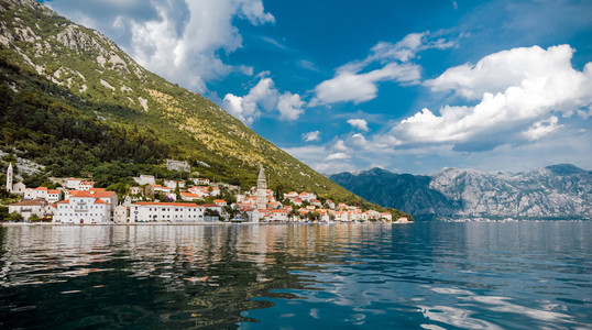 在黑山Perast 的小镇