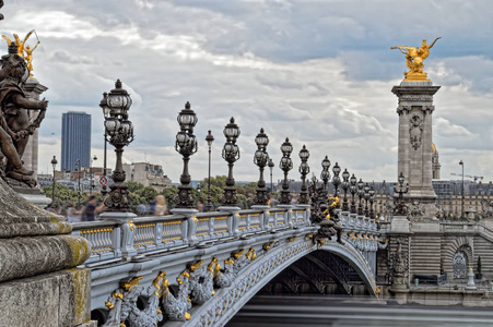 法国巴黎塞纳河上的三桥大桥
