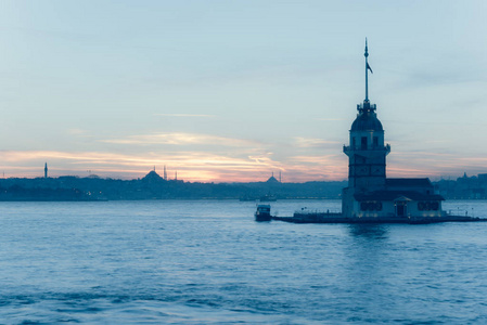 著名的塔, 中世纪的建筑和灯塔和伦敦, 伊斯坦布尔, 土耳其的看法