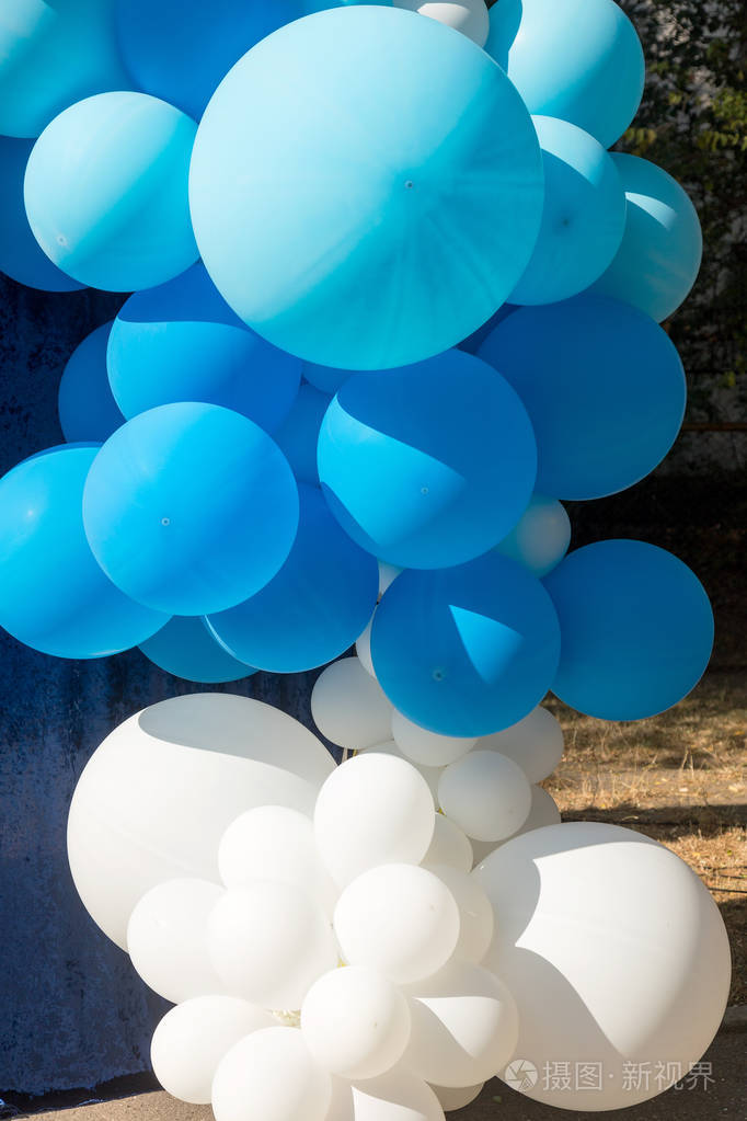 空气气球背景, 大堆氦气球, 生日快乐, 惊喜度假, 装饰.