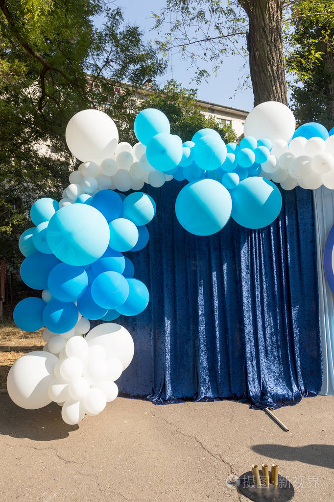 空气气球背景, 大堆氦气球, 生日快乐, 惊喜度假, 装饰.