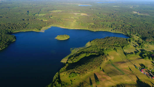 波兰 Masuria 区湖鸟瞰图