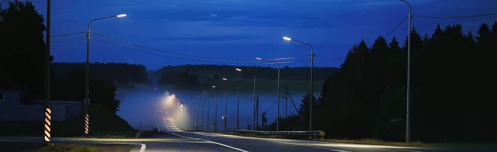夜间高速公路交通模糊观