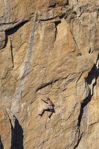 Cliffhanger.Rock 登山者爬墙