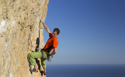 Cliffhanger.Rock 登山者爬墙