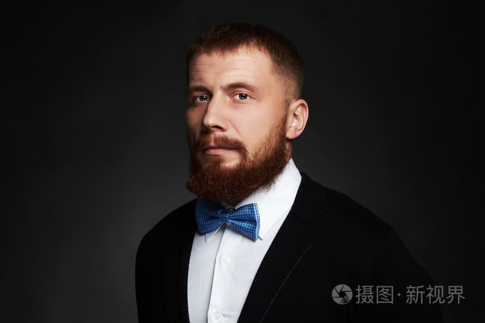 大胡子老头儿时髦 boy.handsome