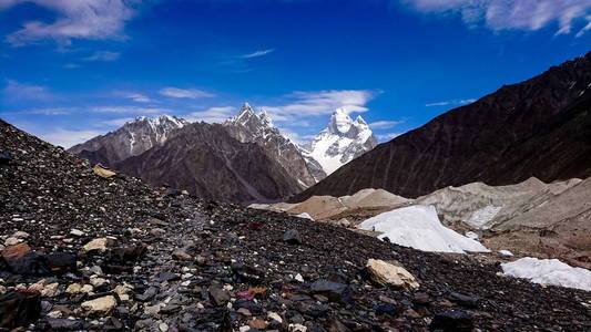 Masherbrum 山顶在 Goro Ii 阵营在早晨, K2 基地阵营, 巴基斯坦