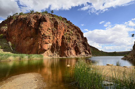 澳大利亚, Nt, 格伦海伦在西麦范围国家公园, 在澳大利亚内陆放松和游泳的好地方