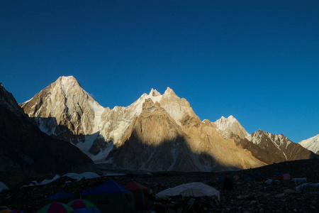 巴基斯坦喀喇昆仑山山 K2 和大峰