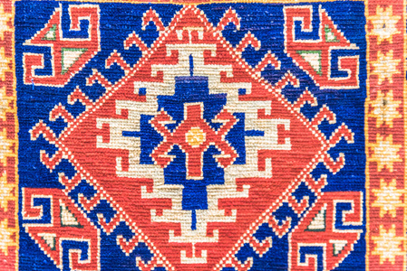 手工编织地毯和挂毯, 老式地毯在土耳其的集市上。传统土耳其地毯在埃及集市土耳其